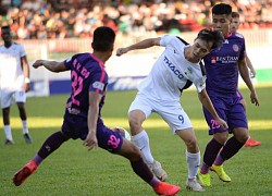 Khi cầu thủ V.League đá thật