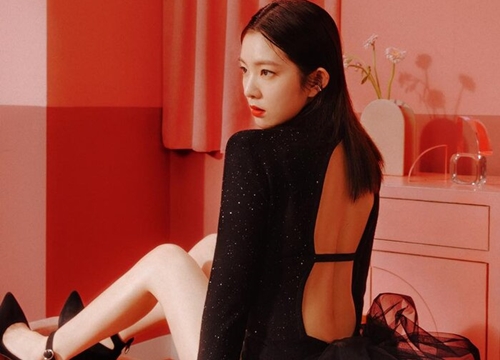 Nhóm nhỏ Seulgi - Irene tung video 'nhá hàng' ngập tràn visual, Irene táo bạo trong ảnh teaser khiến fan lo lắng về sân khấu debut vì lý do này