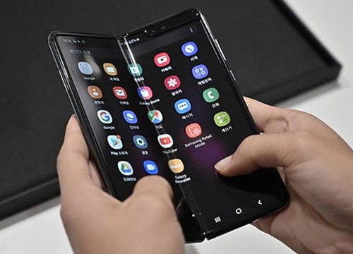 Samsung Galaxy Fold Lite ra mắt năm sau, giá 900 USD