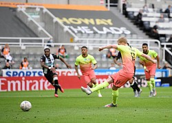 Thổi bay Newcastle, Man City hẹn Arsenal ở Wembley