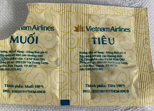 Vietnam Airlines vừa mới đưa món bún bình dân này vào bữa ăn trên máy bay, gia vị đi kèm cũng "thân thiện" không kém được Shark Hưng khen không ngớt lời