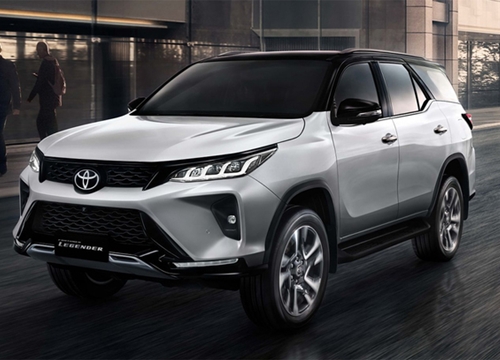 Toyota Fortuner mới sửa thiết kế