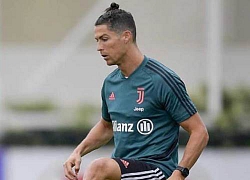 Kinh ngạc Ronaldo đến tập sớm 4 tiếng, khoe giày và đồ lót mới cực xịn