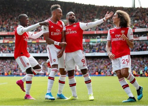 Smith: 'Arsenal thiếu tiền và tiếng tăm'