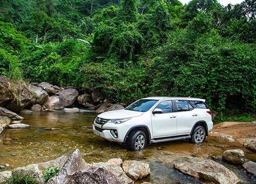 Toyota tung ưu đãi mới cho dòng xe Fortuner trong tháng 6/2020