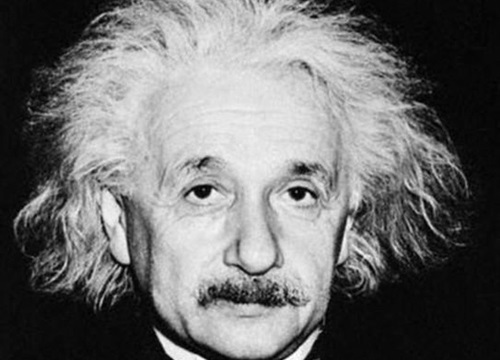 Dù có bộ óc thiên tài, Einstein cũng từng "đội sổ"?