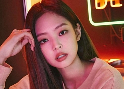 Tình trạng báo động: Sau Lisa, đến lượt Jennie bị doạ mưu sát, đăng ảnh &#8220;vũ khí nóng&#8221; lên Twitter dằn mặt