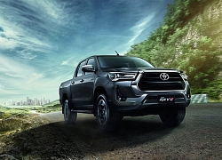 Toyota Hilux phiên bản nâng cấp 2021 - "Tút tát" để cạnh tranh Ford Ranger