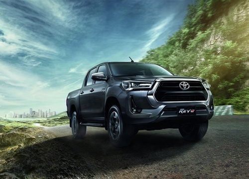 Toyota Hilux phiên bản nâng cấp 2021 - "Tút tát" để cạnh tranh Ford Ranger