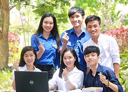 Xin "review" trường Đại học, nữ sinh cuối cấp nhận ngàn comment giải đáp có tâm