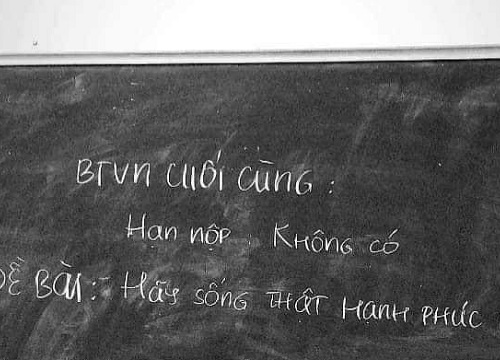 Bài tập về nhà lạ kỳ: Không có hạn nộp nhưng khiến học trò đồng loạt khóc thét "Giải thế nào thầy ơi?"