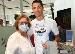 C. Ronaldo và bạn gái thăm 'chốn nghỉ hưu'