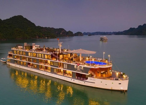 'Chạm tay vào di sản' cùng Du thuyền Heritage Cruises trên vịnh Lan Hạ