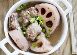 Lạ mà quen canh củ sen khô mực