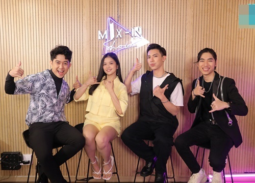 Mix-In Show: Erik ấp úng, đỏ mặt khi được Suni Hạ Linh thả thính