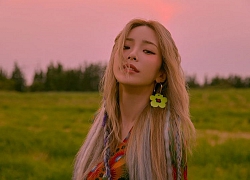 MV mới của Heize có cả hai ca khúc chủ đề "Lyricist" và "Things Are Going Well"