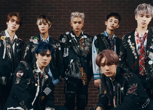 Album "Awaken The World" của WayV: Mạnh mẽ đúng chỗ, bùng nổ đúng lúc và thông điệp đủ sức chạm đến tâm hồn người nghe