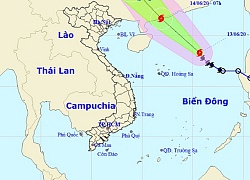 Bão di chuyển nhanh, không ngừng tăng cấp trên biển Đông, sóng cao hơn 5m