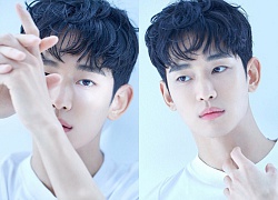 Đêm qua, Kim Soo Hyun khiến cả MXH dậy sóng vì "đánh úp" loạt ảnh: "Cụ giáo" visual xịn xò gây choáng, sẵn sàng comeback sau 2 năm