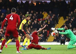 Gary Neville tuyên bố Liverpool vô địch là nhờ... thủ môn