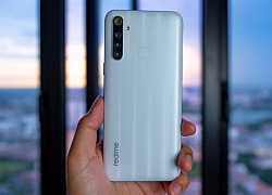 Loạt smartphone camera 4 ống kính mới về Việt Nam