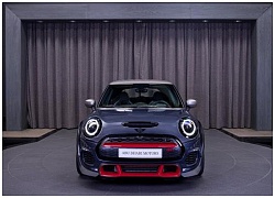 MINI John Cooper Works GP 2020 xuất hiện ở Abu Dhabi