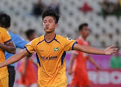 Một mình Phan Văn Đức giúp SLNA đứng thứ ba V.League