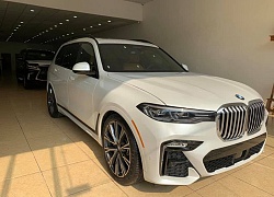 Xe BMW X7 chính hãng giảm giá sốc khiến xe nhập tư nhân 'điêu đứng'