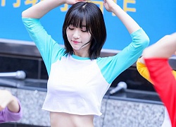 10 lần diện croptop gây sốt của 'thánh eo nhỏ' Kpop