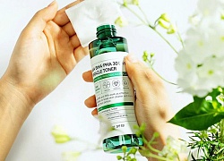 3 loại toner châu Á vừa "thu nhỏ" lỗ chân lông vừa trị mụn: Mỗi loại một giá, loại nào phù hợp với bạn?