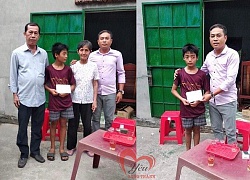 Gia cảnh khó khăn của cậu trò nhỏ dùng tay không nhặt sạch rác khơi thông cống giữa cơn mưa