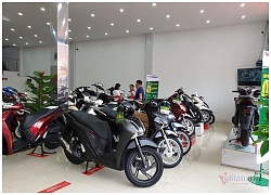 Giá xe máy tăng đồng loạt, Honda SH 2019 đội giá kỷ lục