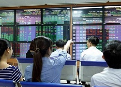 Góc nhìn chứng khoán: Tiền, hàng cùng găm lại, thanh khoản cực thấp