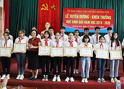 Hương Sơn khen thưởng 88 học sinh giỏi năm học 2019-2020