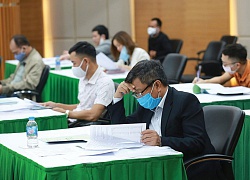 Nhà đầu tư săn chuyện riêng tại đại hội