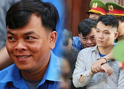 &#8216;Đại gia đeo vàng rởm&#8217; Phúc XO đi không vững, được đồng bọn dìu vào phòng xét xử, thản nhiên cười tươi như không có chuyện gì