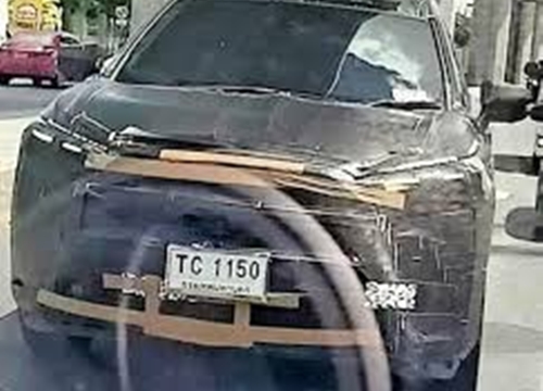Toyota Corolla Cross lộ diện hình ảnh thực tế