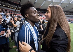 Alphonso Davies có bồ cũng là sao sân cỏ