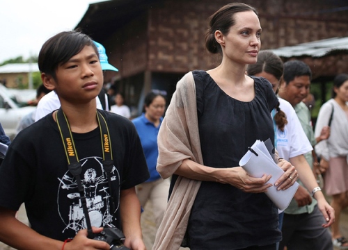 Angelina Jolie: 'Hãy bảo vệ những người yếu thế'