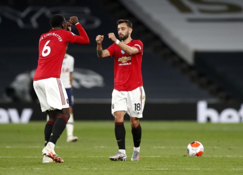 Bruno Fernandes tâng bốc Pogba sau trận hòa của MU