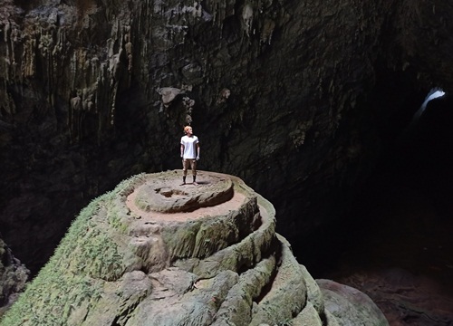 Chàng trai một bàn tay chinh phục Sơn Đoòng