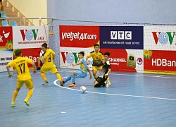 Futsal HDBank VĐQG 2020: Sahako ngược dòng giữ ngôi đầu