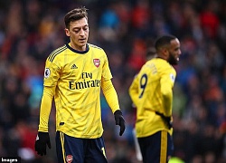 HLV Arsenal loại ngôi sao Mesut Ozil vì lý do lạ