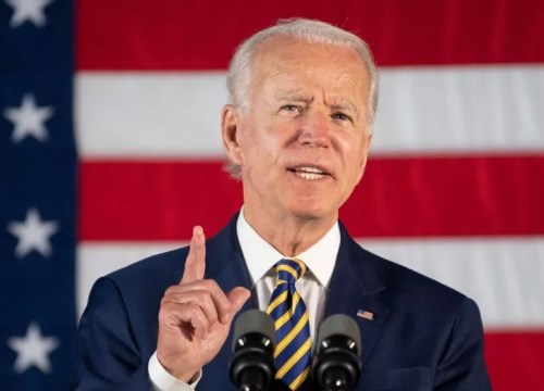 Biden lần đầu tiên đánh bại Trump về khả năng gây quỹ tranh cử