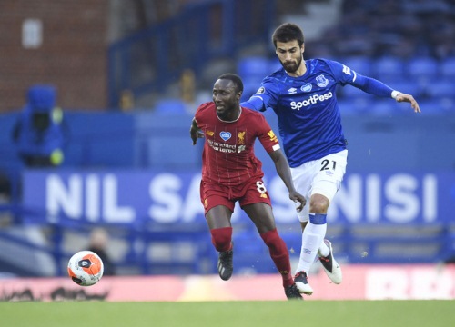 Rực lửa derby, Everton suýt gieo sầu cho Liverpool