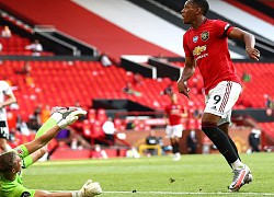 Anthony Martial bay bổng