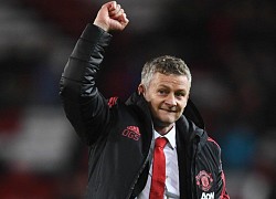 HLV Solskjaer tổn thương khi nhìn Liverpool vô địch