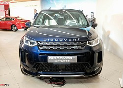 Land Rover Discovery Sport 2020 ra mắt khách Việt: 5 phiên bản, giá cao nhất hơn 3,8 tỷ đồng, nhiều tùy chọn cơ bản nhưng phải trả thêm tiền