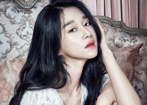 Seo Ye Ji - "nàng thơ" mới của Kim Soo Hyun: Đoá hoa nở muộn đã đến ngày toả hương ở "Điên Thì Có Sao"