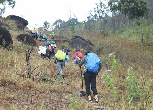 Tràn lan tour mạo hiểm tự phát